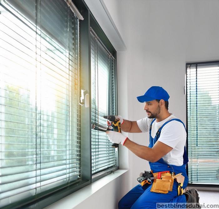 blinds fixing